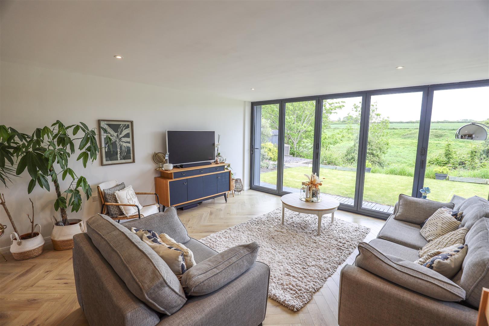 33 Shakespeare Drive, Llantwit Major, Vale Of Glamorgan, CF61 1WW